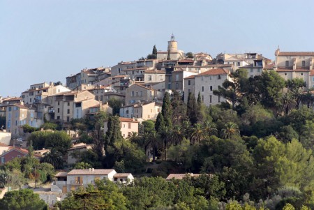 Vue du village de Fayence